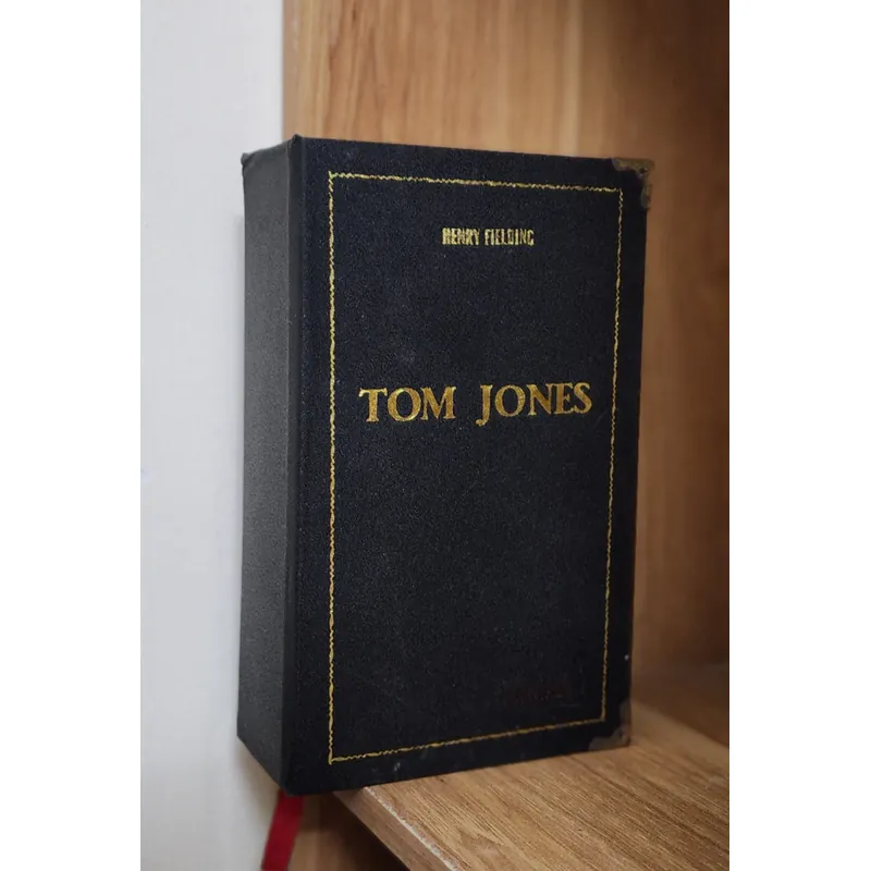 Tom Jones – Henry Fielding 711722