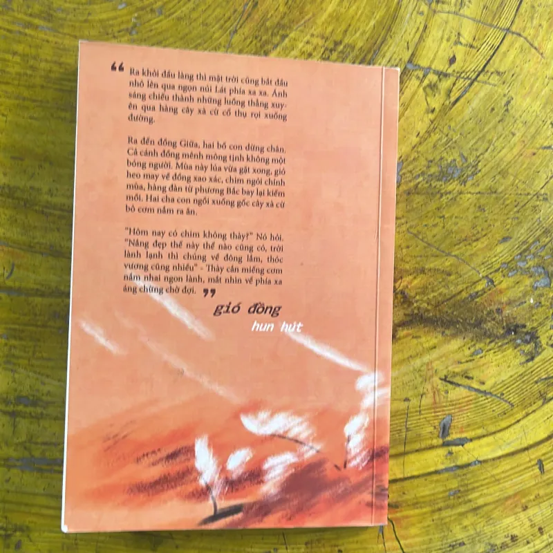 GIÓ ĐỒNG HUN HÚT - NGÔ BÁ LỤC - ký, tản văn chọn lọc 970481
