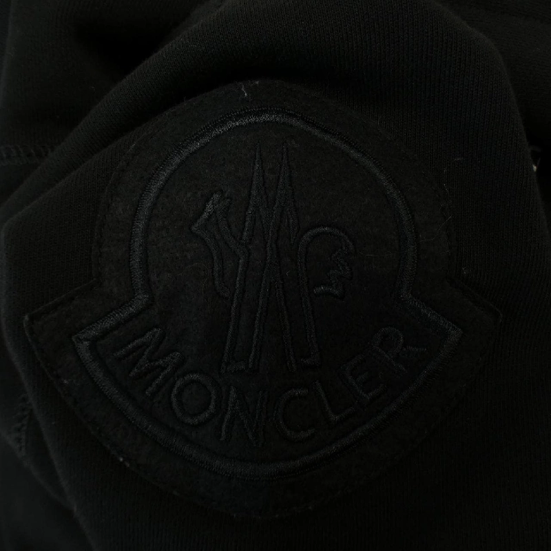 Áo khoác MONCLER GENIUS - Hàng hiệu Authentic 902679