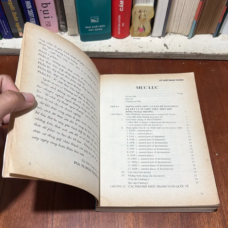 II Giáo Trình: Kỹ Thuật Ngoại Thương - PGS.TS. Đoàn Thị Hồng Vân - 2002 783715