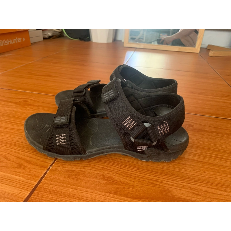 Sandal nam hiệu Bitis 519848