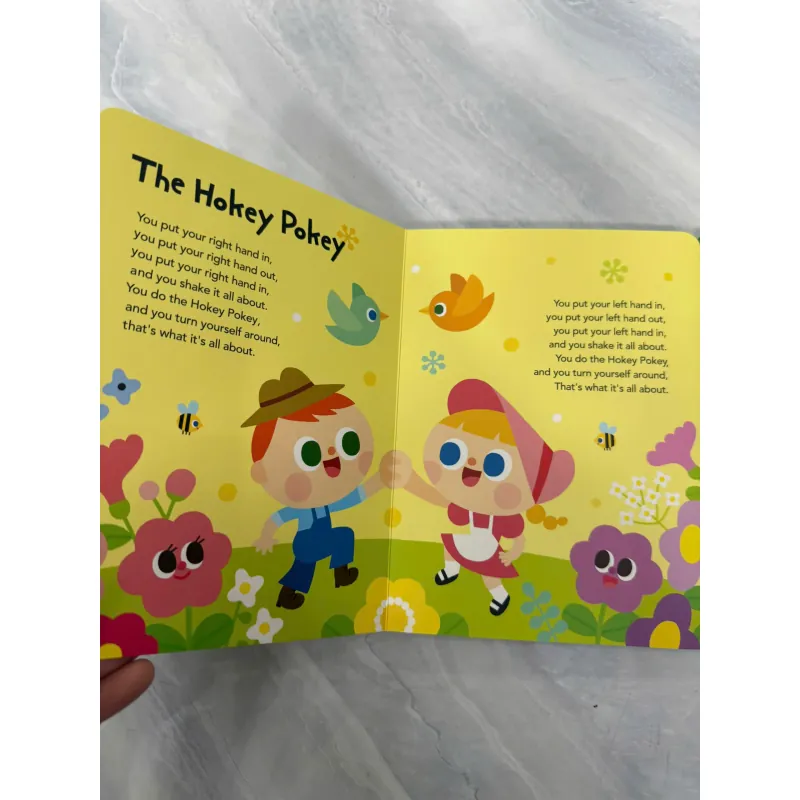 Sách nhạc tiếng anh super simple songs - Head Shoulders Knees & Toes gồm 10 bài hát 969862