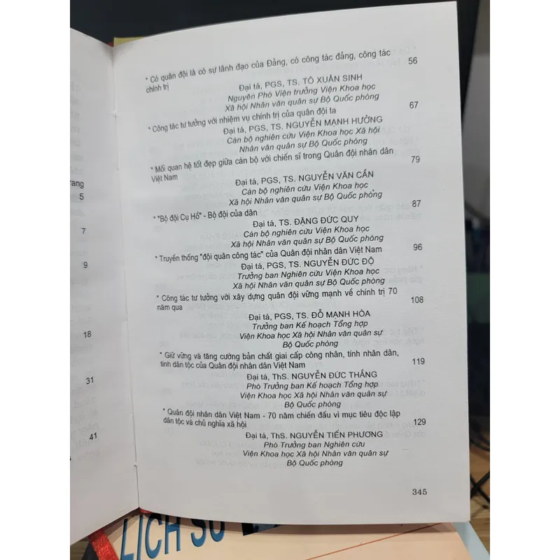 Lấy chính trị làm gốc trong xây dựng quân đội nhân dân Việt Nam  718673