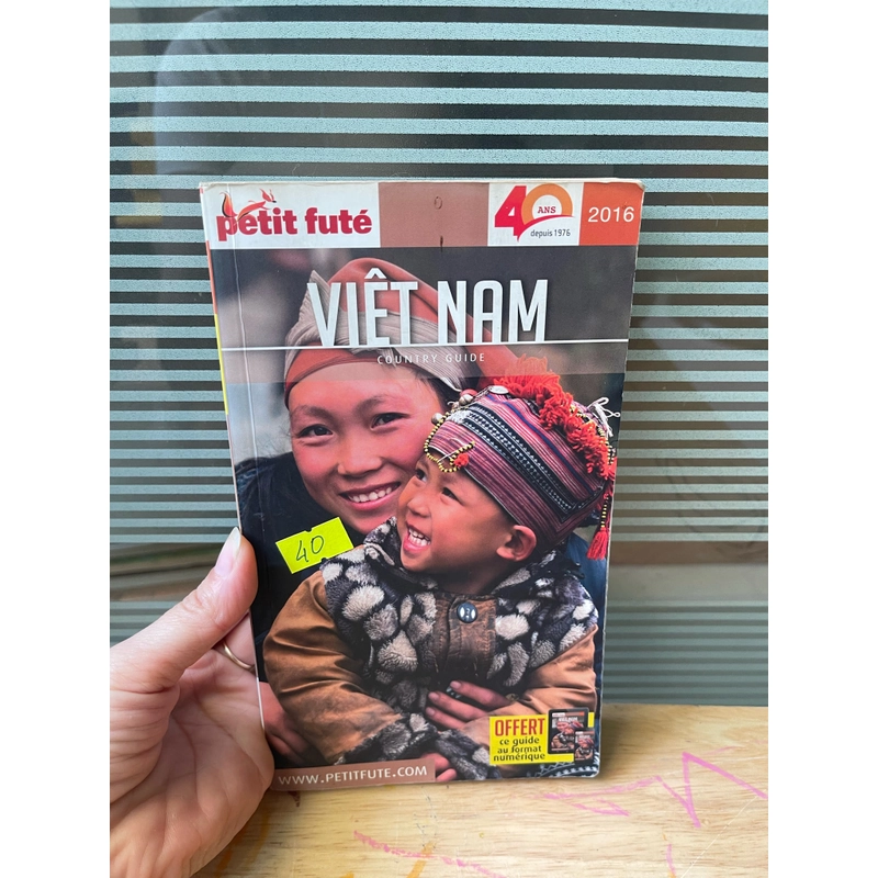 VIET NAM .. 400537