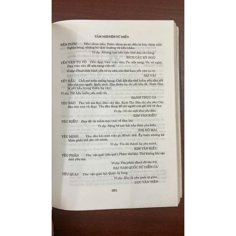 Tầm Nguyên Từ Điển (Cổ Văn Học Từ Ngữ Tầm Nguyên) 443231