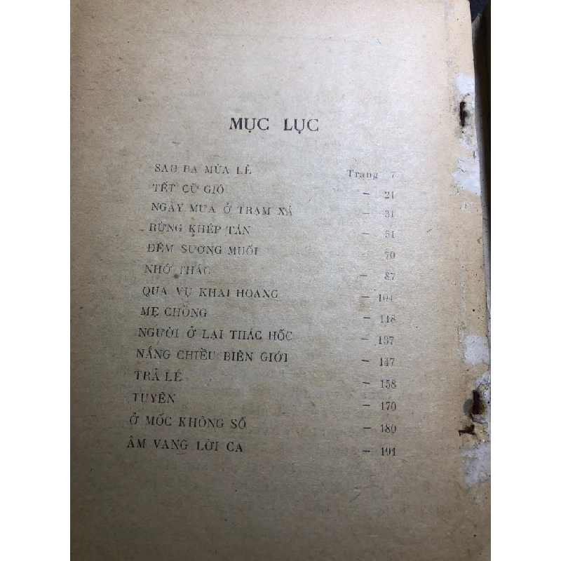 Chiều biên giới 1989 mới 50% ố bẩn bìa xấu Phù Ninh HPB0906 SÁCH VĂN HỌC 451018
