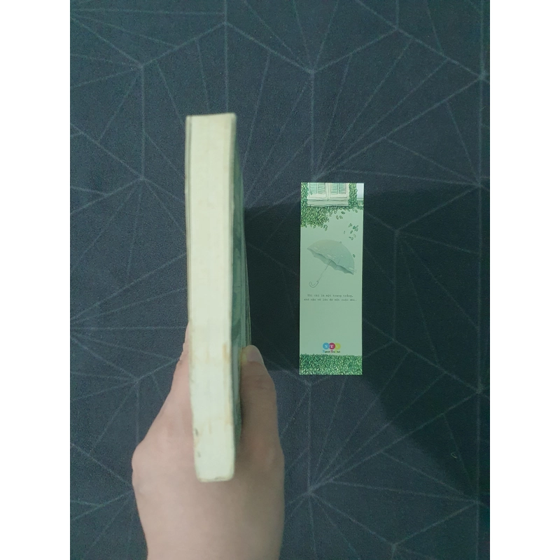"Đôi khi muốn có ai đó cạnh bên" - Hi Trần 492910