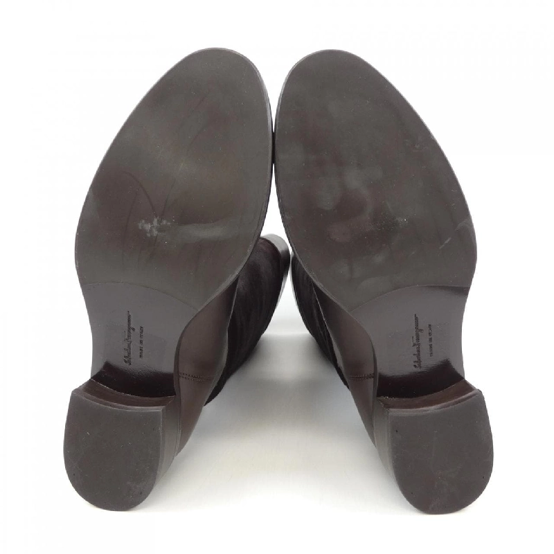 Giày boot SALVATORE FERRAGAMO - Hàng hiệu Authentic 828410