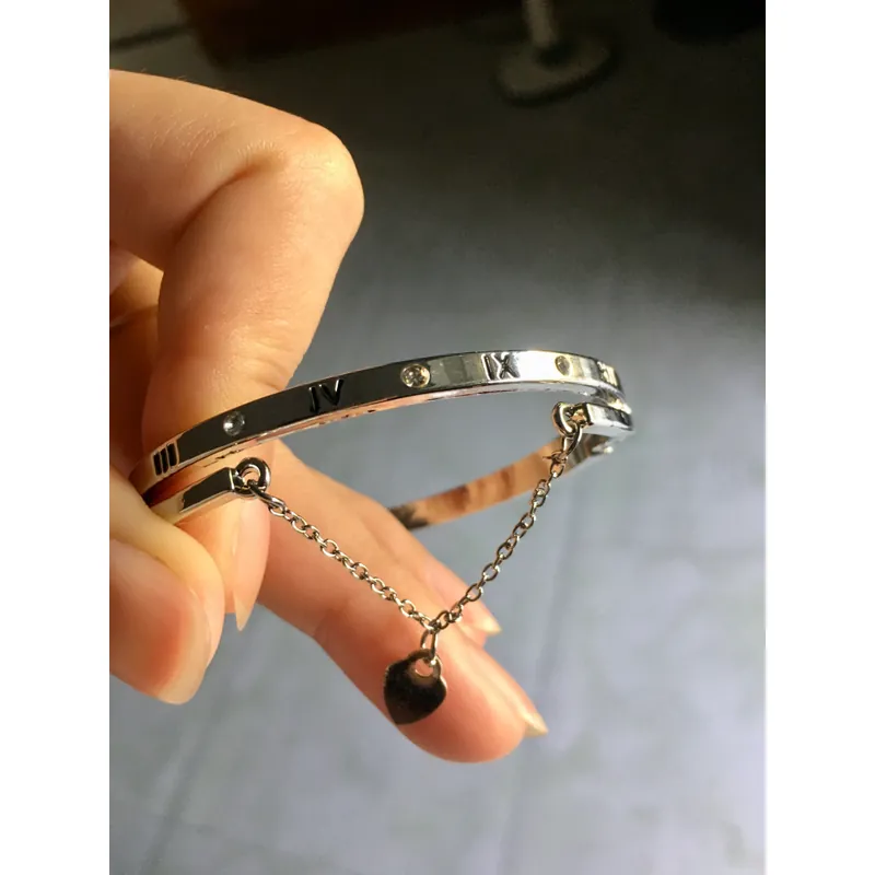 Tặng kèm đơn Váy áo 707003