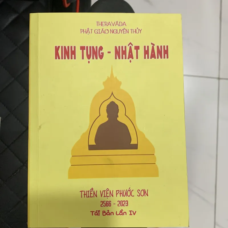 Sách kinh tụng- Nhật hành Theraveda 594379