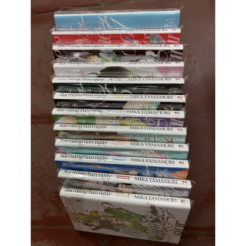 Sao băng ban ngày (NXB Kim Đồng trọn bộ 12 tập) 1031397