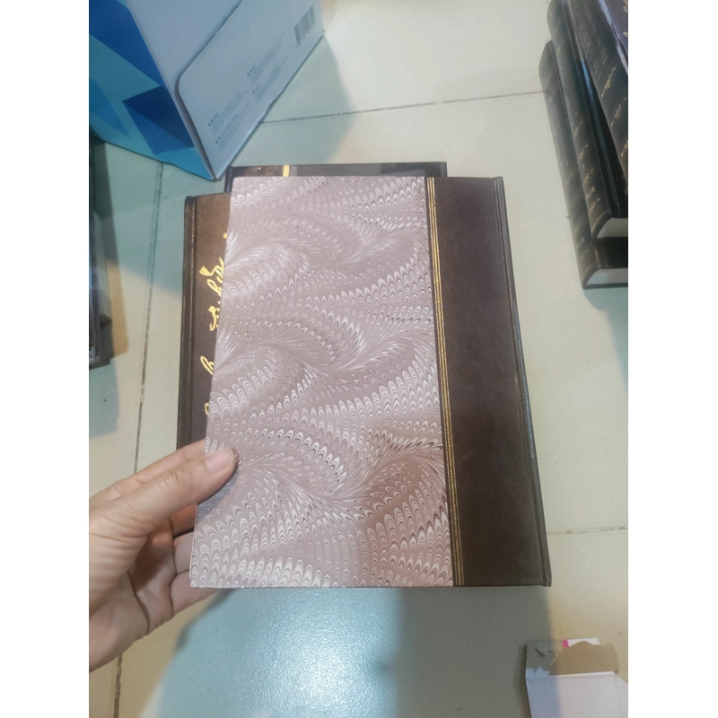 Bút kí từ nhà chết  541772