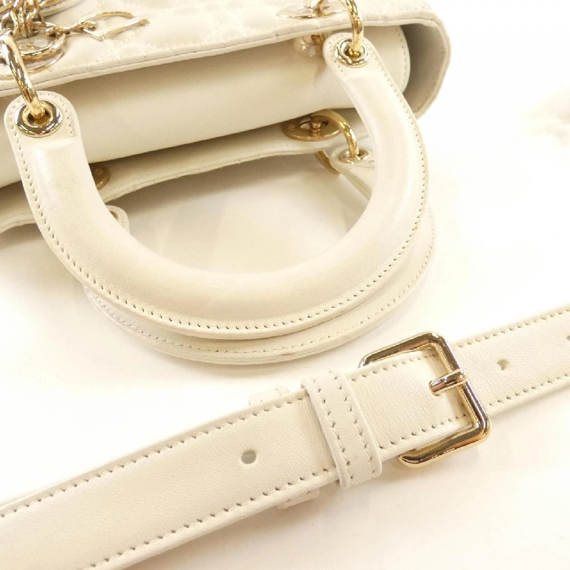 Túi Christian Dior Lady Dior Medium M0565ONGE 618634