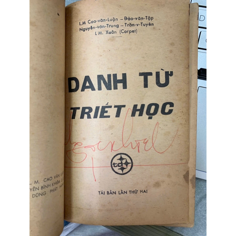 DANH TỪ TRIẾT HỌC - L.M CAO VĂN LUẬN 273823