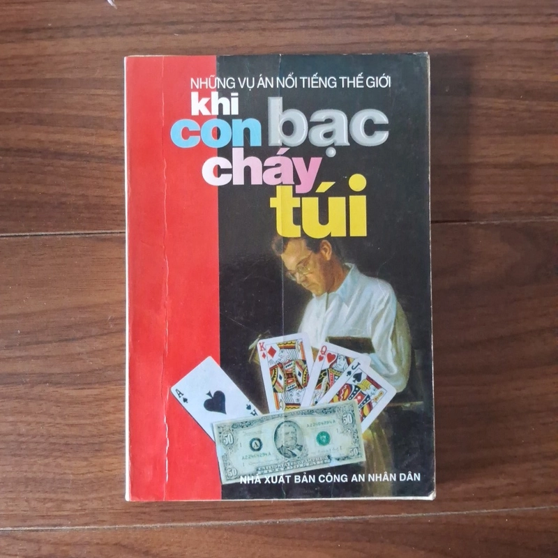 Khi con bạc cháy túi 524617