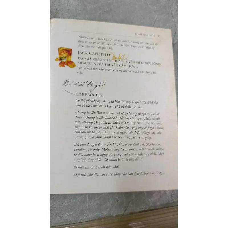 BÍ MẬT - RHONDA BYRNE 606210