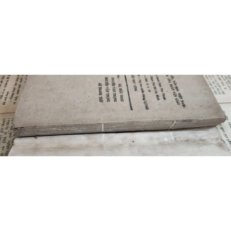 Trong vòng chủ lưu của văn học Việt Nam: Tư tưởng yêu nước (Trần Văn Giàu) 726777