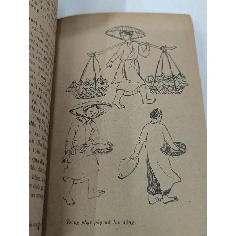 Tìm hiểu trang phục việt nam - Đoàn Thị Tình 696061