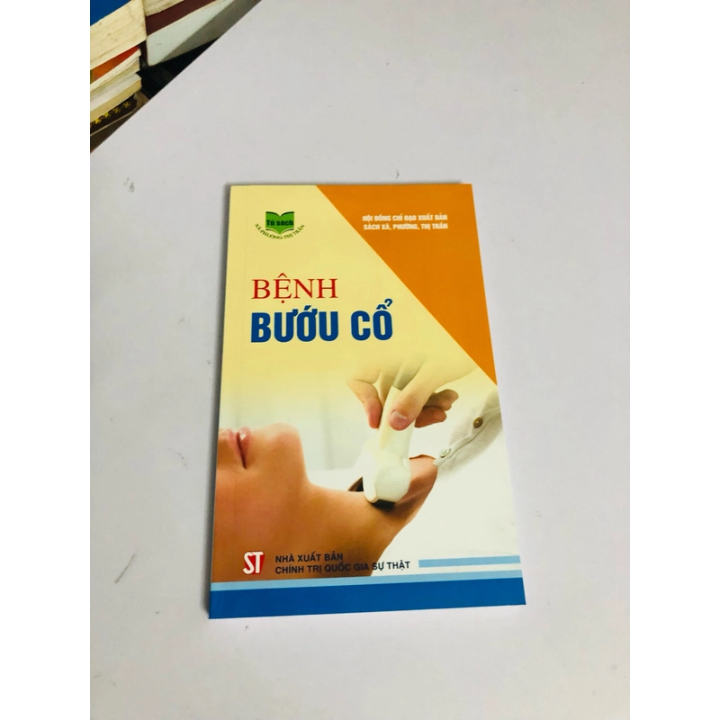 BỆNH BƯỚU CỔ - 138 trang, nxb: 2019 529771