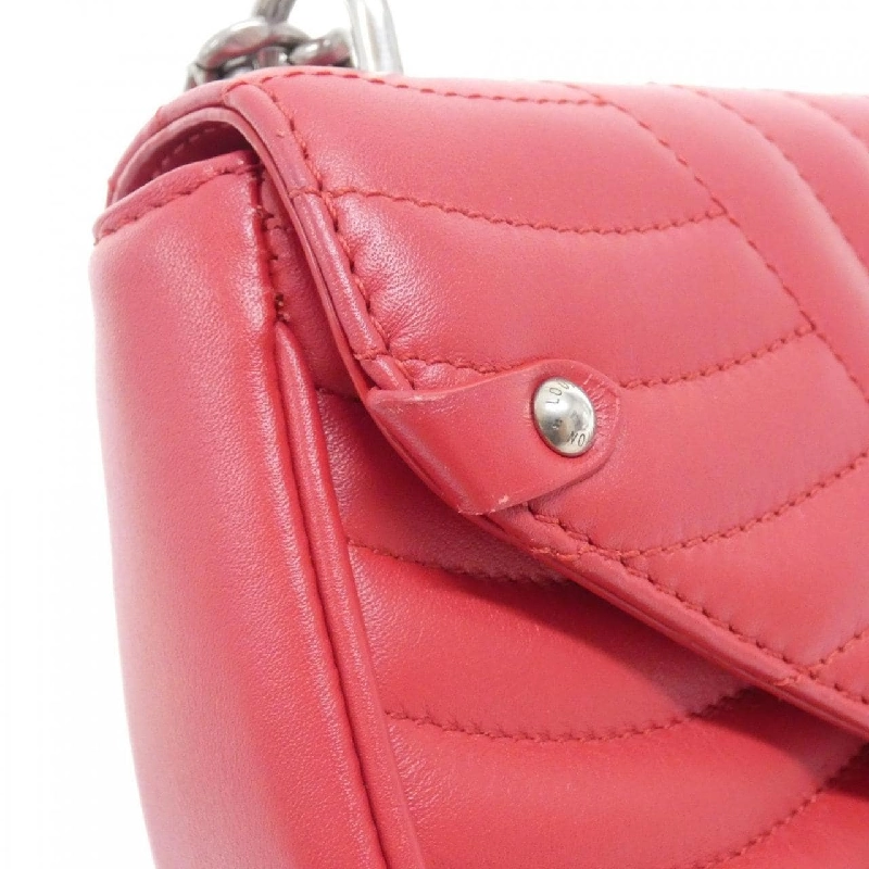 Túi xách dây chuyền Louis Vuitton New Wave M51930 609198