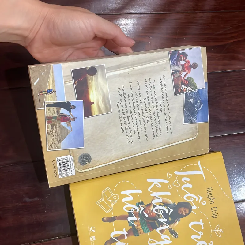 HUYỀN CHIP - combo 2 quyen : xách ba lô lên và đi . Tuổi trẻ không hối tiếc  1025885