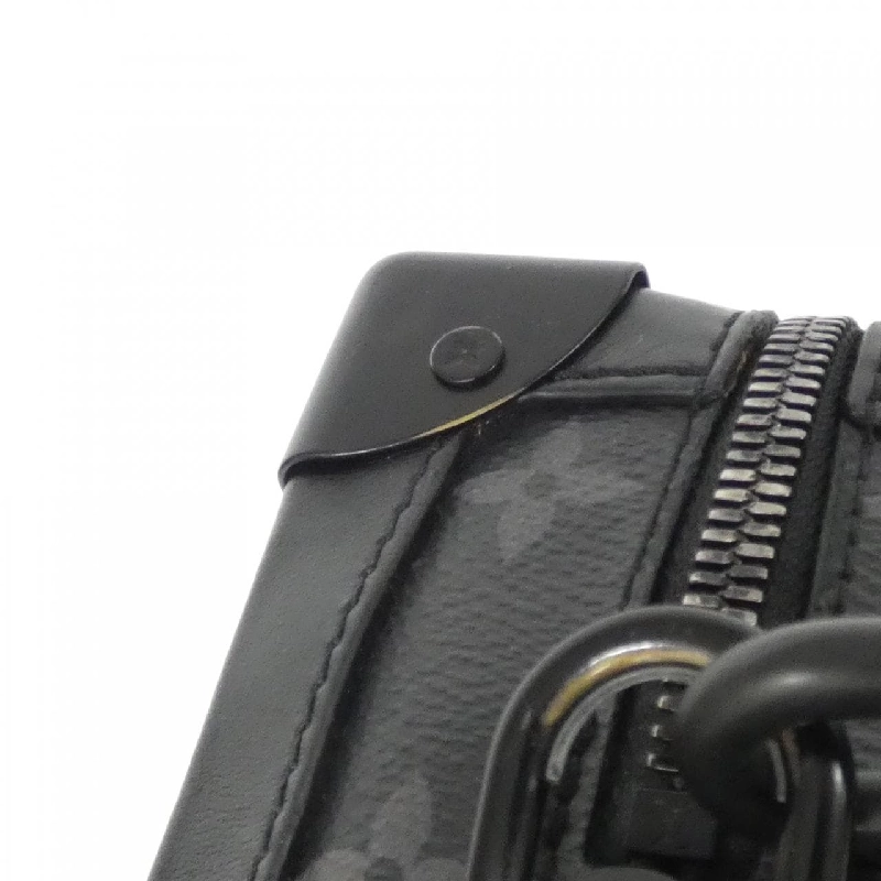 Túi đeo vai Louis Vuitton Monogram Eclipse Soft Trunk M44730 - Hàng hiệu Authentic 767710