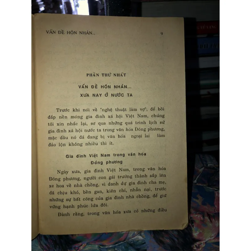 Nghệ thuật làm vợ - Trần Thị Hồng Xuân 958698