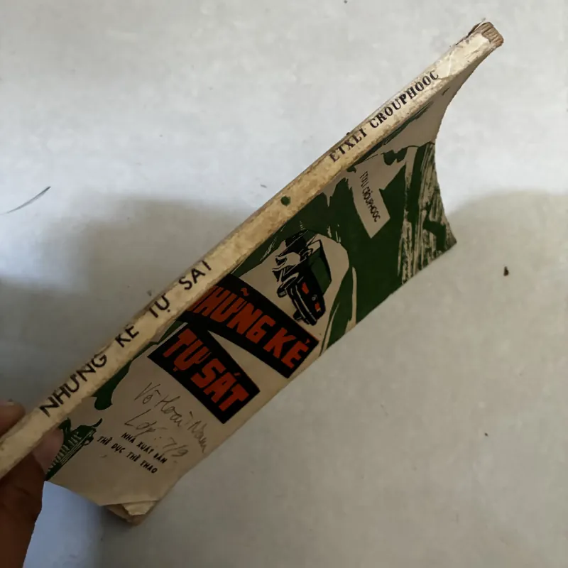 Những kẻ tự sát 1039289