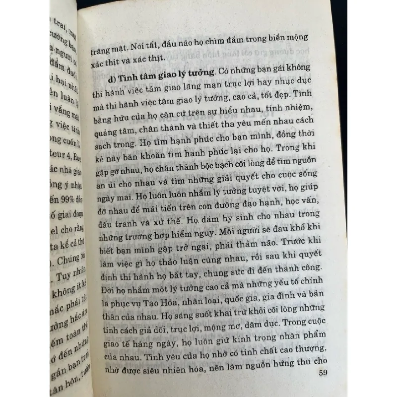 Tâm lý bạn gái - Hoàng Xuân Việt 706121