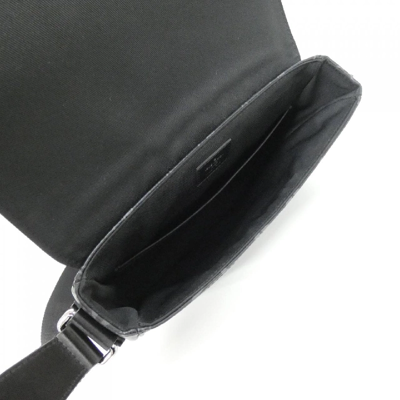 Túi xách vai Louis Vuitton Monogram Eclipse District PM M46255 - Hàng hiệu Chính hãng 768287