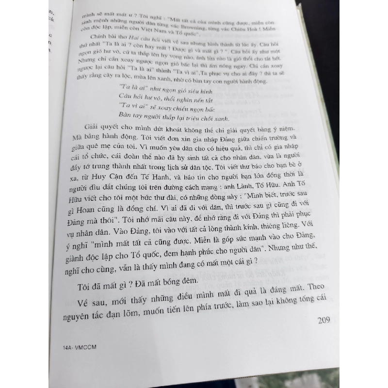Về một cuộc cách mạng trong thi ca phong trào thơ mới - Phan Cự Đệ 688821