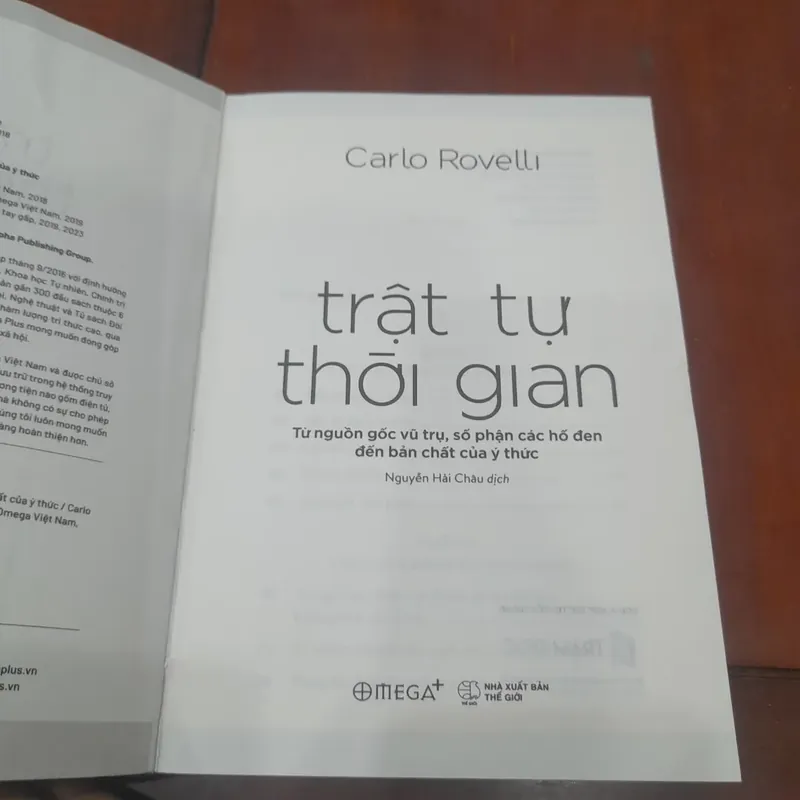 Carlo Rovelli - TRẬT TỰ THỜI GIAN 569923