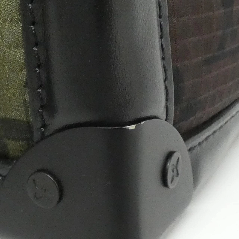 Túi xách vai Louis Vuitton Monogram Camouflage Soft Trunk M56428 - Hàng hiệu Chính hãng 768410