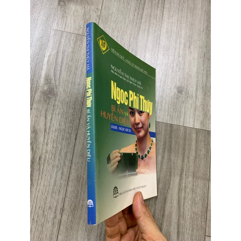 Ngọc phỉ thuý bí ẩn và huyền diệu. 1a4 458321