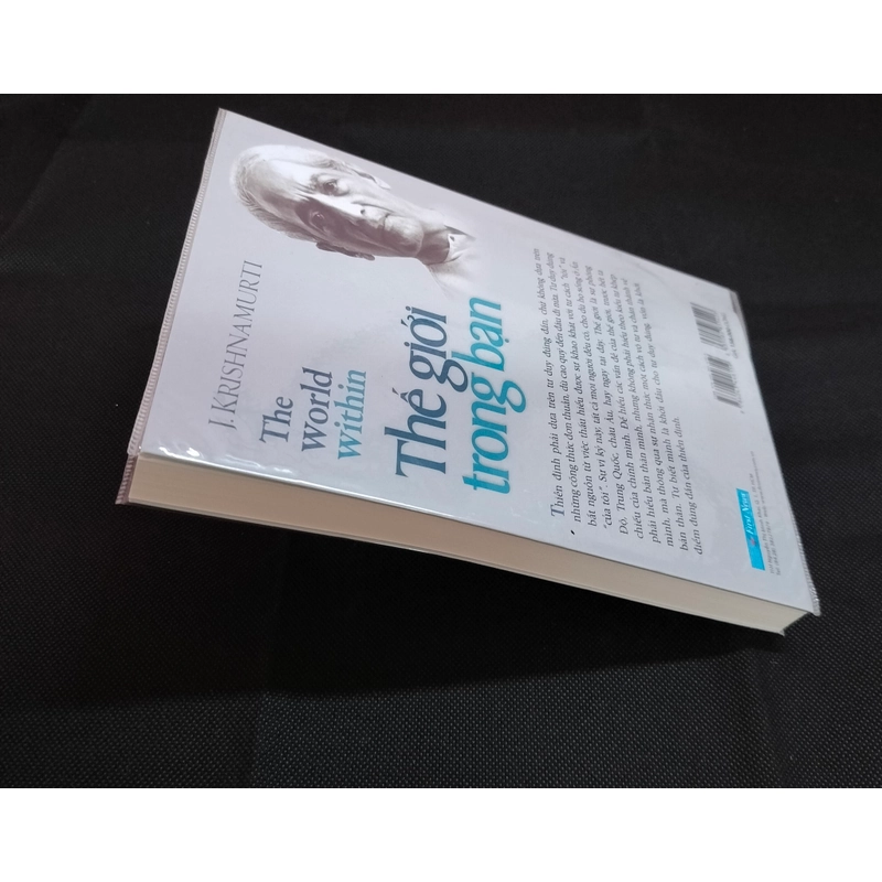 THẾ GIỚI TRONG BẠN - KRISHNAMUTRI 361458