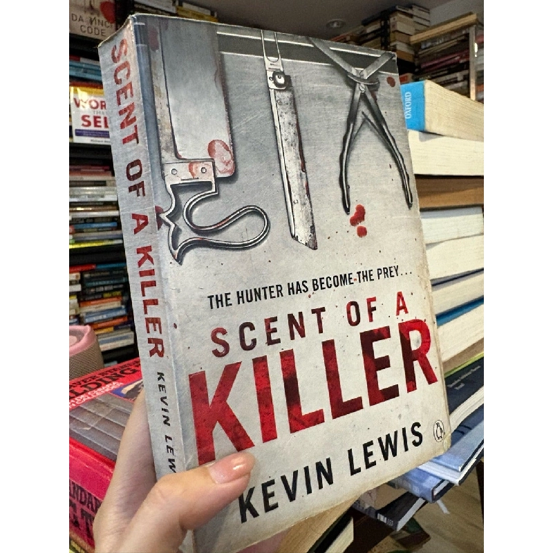 Scent of a killer - Kevin Lewis 998511