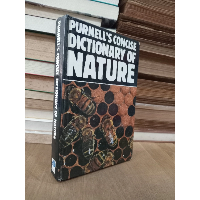 Purnell's concise dictionary of nature - Michael Dempsey 750098