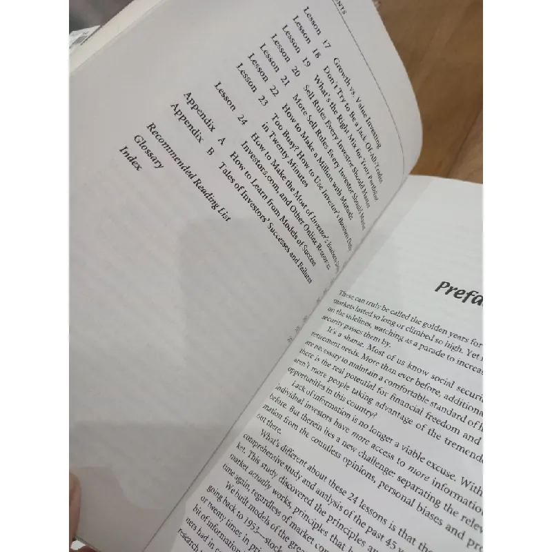 24 ESSENTIAL LESSONS FOR INVESTMENT SUCCESS - William J. O'Neil 143171