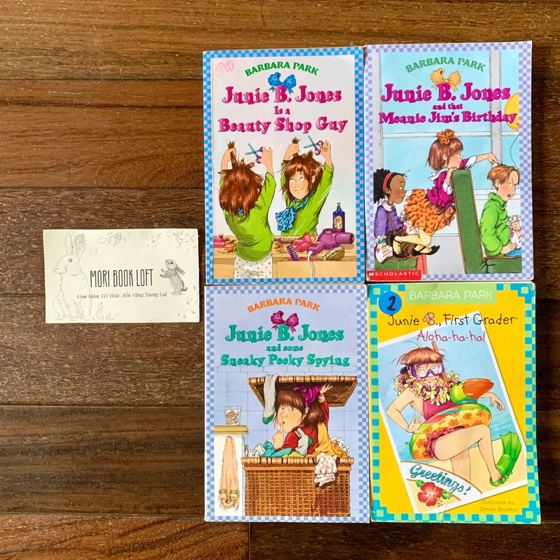 Sách ngoại văn - Combo 4 cuốn Junie B. Jones by Barbara Park, Used, trình độ A1-A2 538128