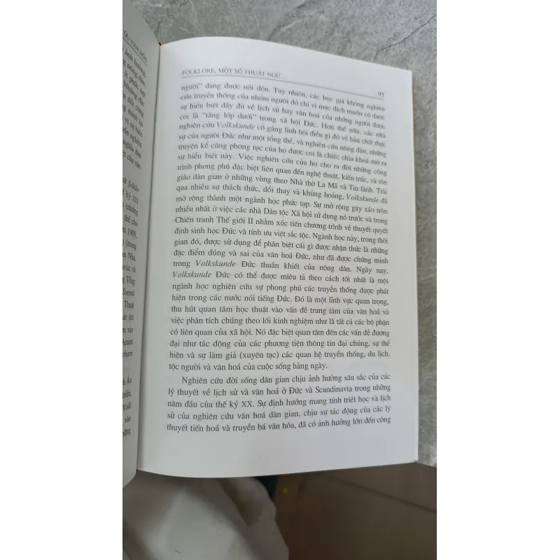 FOLKLORE MỘT SỐ THUẬT NGỮ ĐƯƠNG ĐẠI 707683