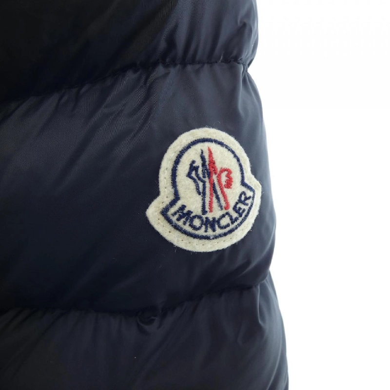 Áo khoác lông vũ MONCLER 640152