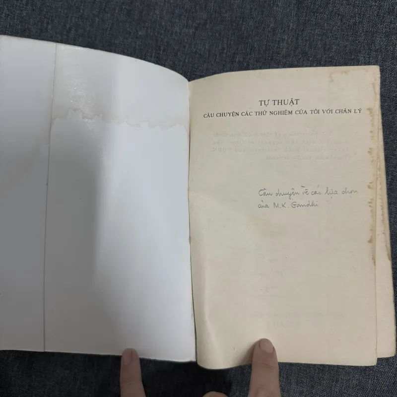 Tự thuật - M.K. Gandhi 751745