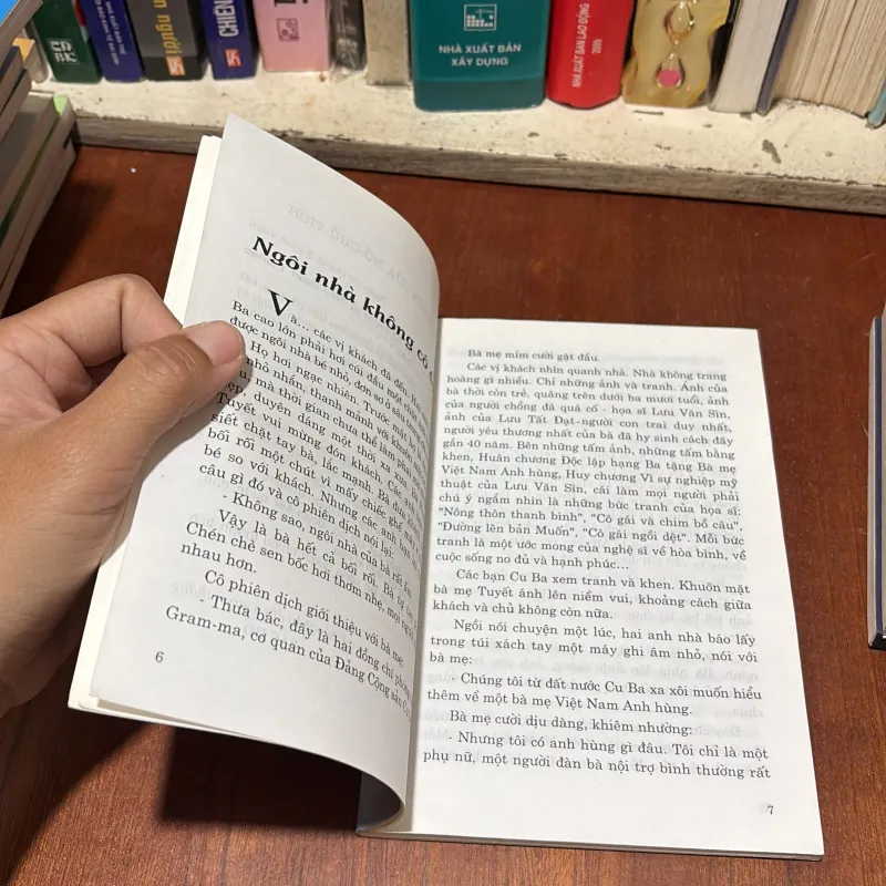 II Truyện Ký: Ngôi Nhà Không Cô Đơn - Bich Thuận - 2007 785628