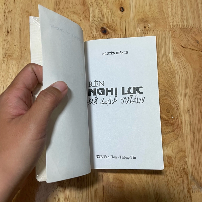 II Sách Kỹ Năng: Rèn Nghị Lực Để Lập Thân - Nguyễn Hiến Lê - 1999 473499