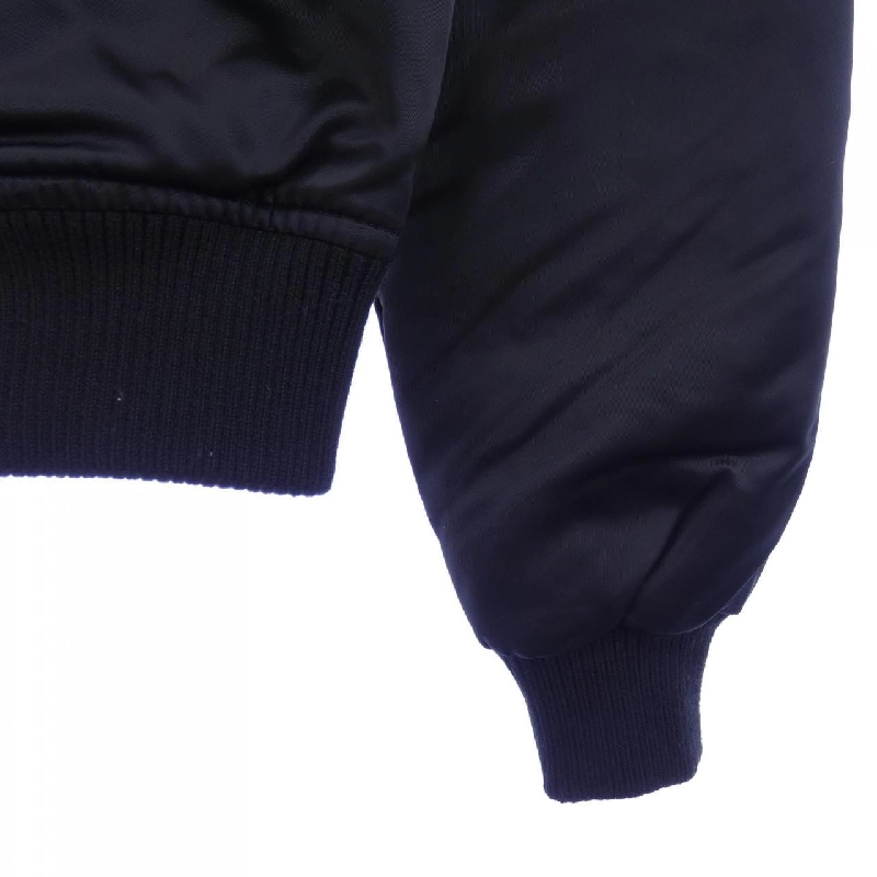 Áo khoác lông vũ MONCLER 638954