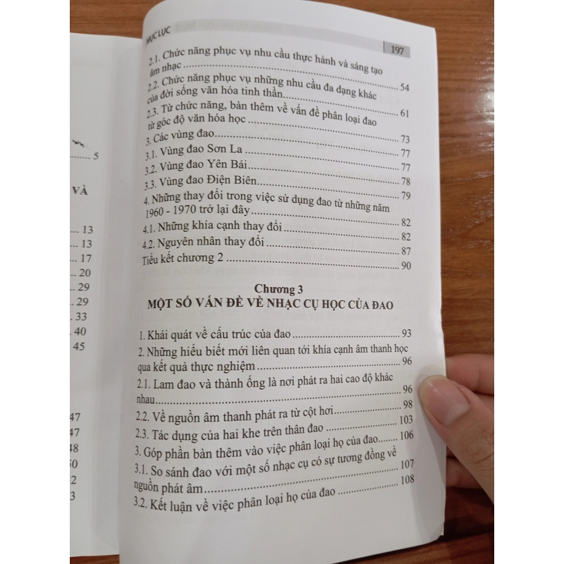 NHẠC CỤ ĐAO CỦA NGƯỜI KHƠ MÚ 527546