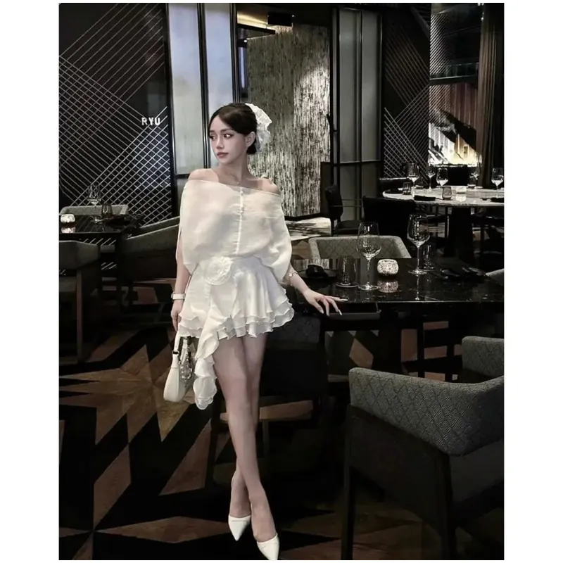 đầm cúp ngực voan tơ cúc bọc  , hở lưng mix chân váy đính hoa 602907