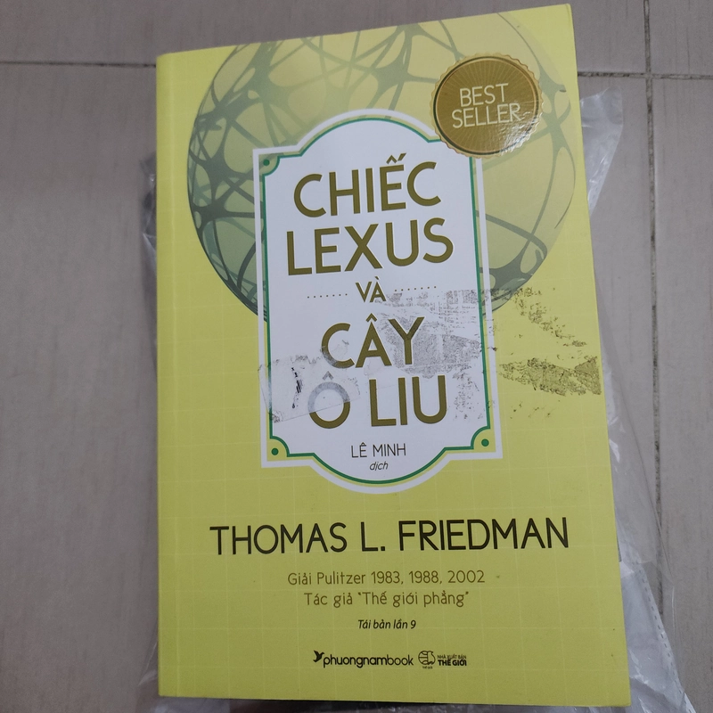 Sách Chiếc Lexus và cây Ô liu của Friedman 499687