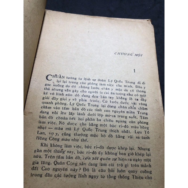 Những người báo bão 1983 mới 50% ố bẩn bung gáy nhẹ Vân Thảo HPB0906 SÁCH VĂN HỌC 915460