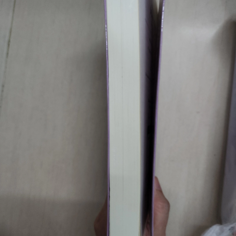 Sách Màu tím The color purple của Alice Walker mới 99% 499683